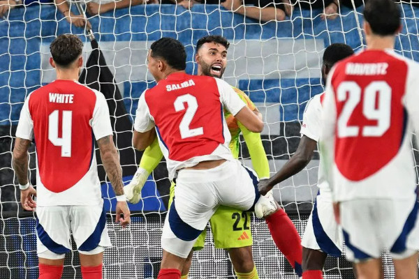 阿森纳0-0战平亚特兰大，大卫·拉亚双扑点球