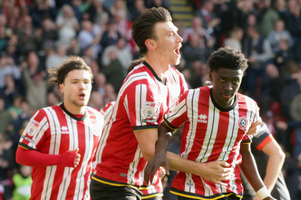 谢菲尔德联队 2-0 卢顿镇：杰苏伦·拉克-萨基梅开二度！