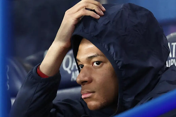 姆巴佩金球奖竞标风波：只参加重要赛事？