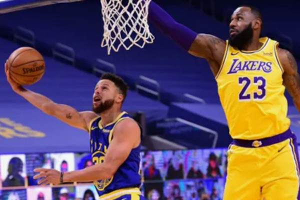 斯蒂芬与勒布朗：从奥运会队友到NBA季前赛对手再对决！