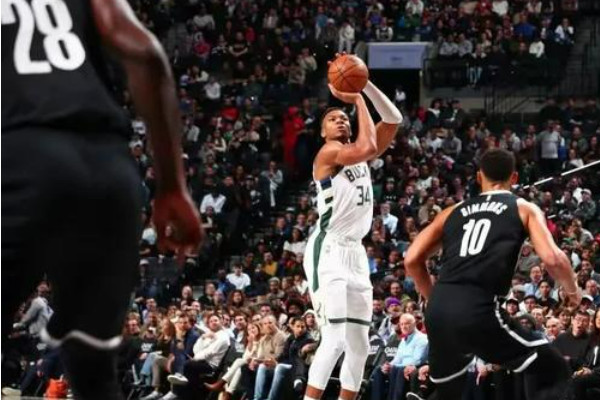 篮网揭幕战115-102 雄鹿队喜提首胜，托马斯大爆发！