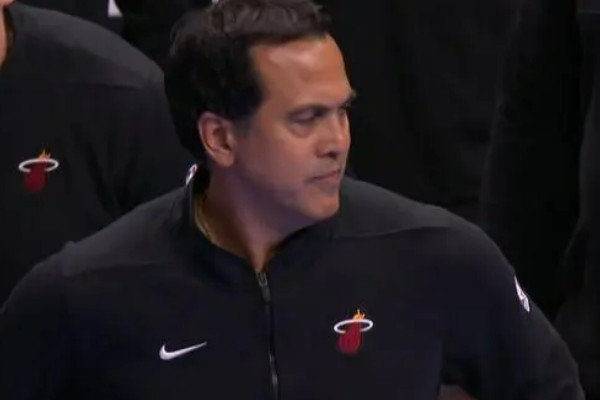 斯波尔斯特拉自责“可怕”失误，导致热火遭活塞绝杀