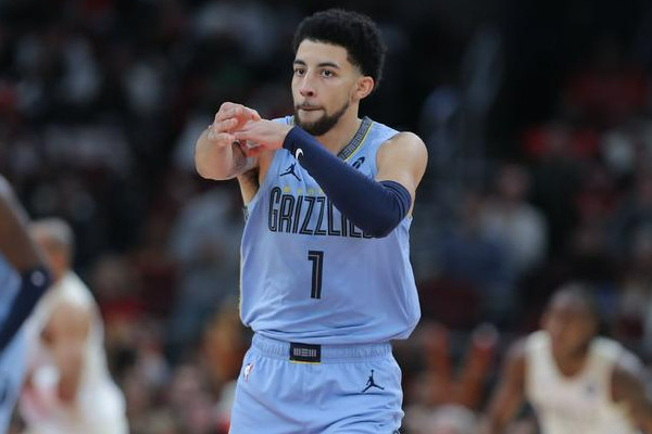 小斯科蒂·皮蓬在父亲的故地大爆发，助灰熊队胜公牛队！