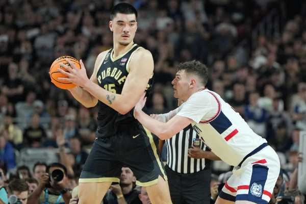 扎克·埃迪赛季报销警报！脚踝手术或致灰熊新星缺席2025-26赛季开局